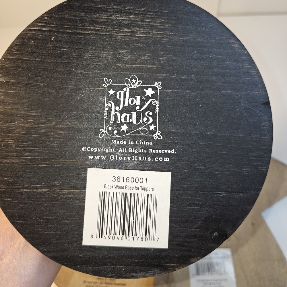 Glory Haus Black Wood Graduation Cap Accent Decor - Picture 7 of 9
